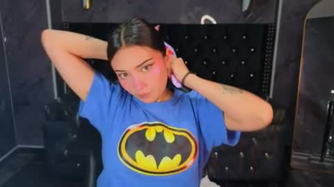 Snapshot of daphne_nicole_b chatting on 07/10/26, 12:52 daphne_nicole_b online show from 07/10/26, 12:52