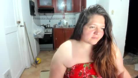 Snapshot of daphnegirlsexxy chatting on 06/14/26, 02:24 daphnegirlsexxy online show from 06/14/26, 02:24