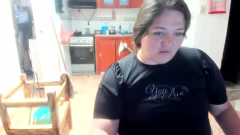 Snapshot of daphnegirlsexxy chatting on 06/17/26, 03:02 daphnegirlsexxy online show from 06/17/26, 03:02
