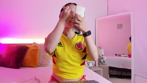 daphnevalucci online show from 06/14/26, 03:52