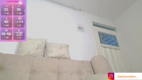 Daphne online show from 10/03/25, 10:56