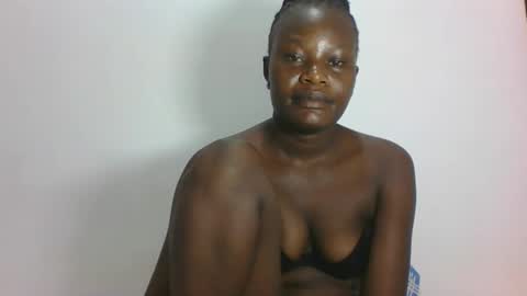 ESTHER online show from 04/09/26, 05:51