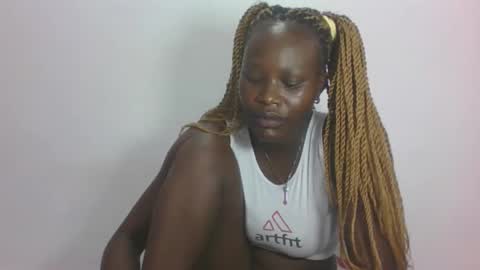 Snapshot of darberry21 chatting on 05/30/26, 07:27 ESTHER online show from 05/30/26, 07:27