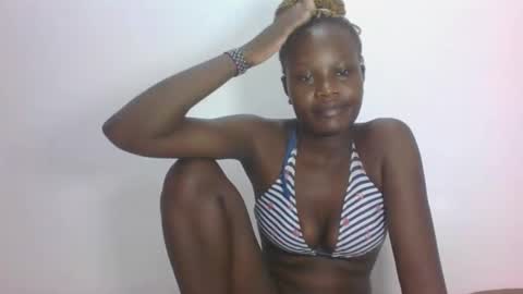 Snapshot of darberry21 chatting on 06/02/26, 04:36 ESTHER online show from 06/02/26, 04:36