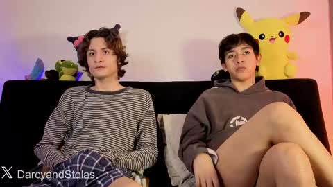 darcy_and_stolas online show from 04/04/26, 08:01