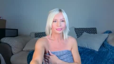 DarcyDixx If you have requests or dirty talk please use tip online show from 05/19/26, 11:16