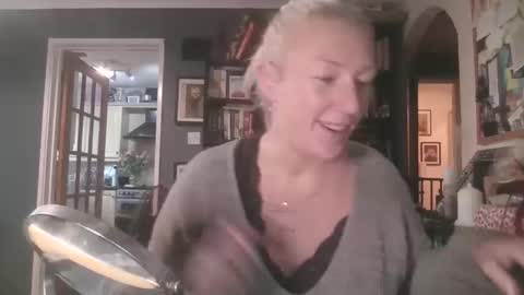 Darcy online show from 02/02/26, 09:08