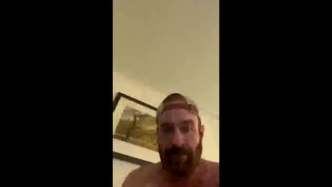 Snapshot of dareme917 chatting on 03/04/26, 12:33 dareme917 online show from 03/04/26, 12:33