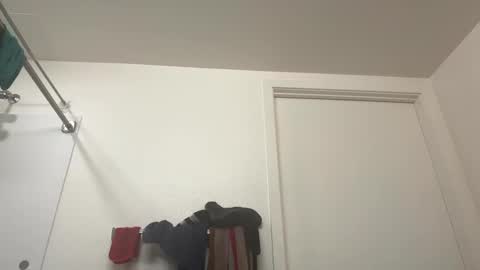 Betty and Robert Play time online show from 03/09/25, 03:43