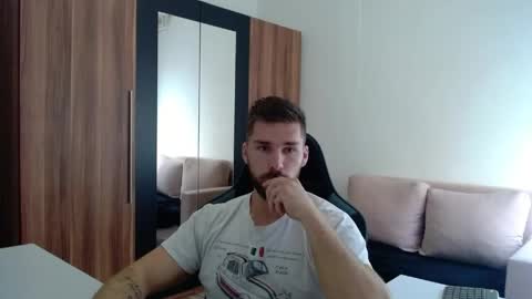 darius_94 online show from 05/28/26, 07:27