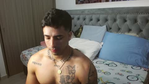 Darius Phoenix  online show from 02/02/25, 04:15