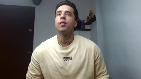 Snapshot of darius_phoenix chatting on 01/11/26, 08:25 Darius Phoenix online show from 01/11/26, 08:25