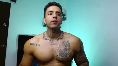 Snapshot of darius_phoenix chatting on 02/10/26, 08:35 Darius Phoenix online show from 02/10/26, 08:35