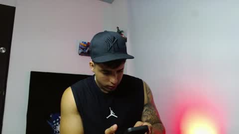 Snapshot of darius_phoenix chatting on 02/13/26, 08:05 Darius Phoenix online show from 02/13/26, 08:05