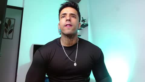 Snapshot of darius_phoenix chatting on 02/19/26, 06:59 Darius Phoenix online show from 02/19/26, 06:59