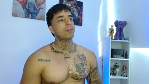 Snapshot of darius_phoenix chatting on 05/30/26, 09:12 Darius Phoenix online show from 05/30/26, 09:12