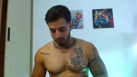 Snapshot of darius_phoenix chatting on 07/03/26, 05:19 Darius Phoenix online show from 07/03/26, 05:19