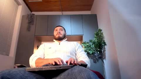 Darius online show from 05/04/26, 11:28