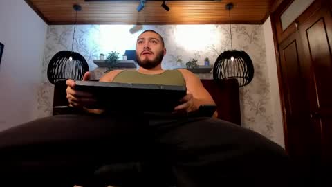 Darius online show from 05/25/26, 11:27