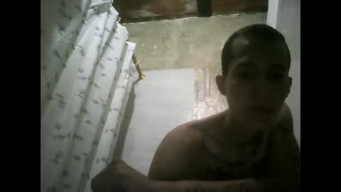 darjhon_m320 online show from 12/15/25, 07:56