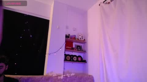 Dark online show from 04/08/26, 05:18