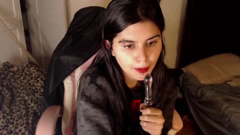 Moony online show from 02/11/25, 05:58