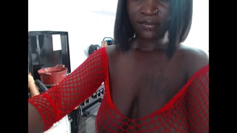 Coco online show from 01/09/25, 04:30