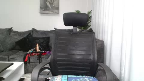 Coco online show from 02/05/25, 02:51