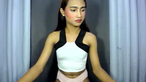 LIANNA online show from 12/23/25, 02:53