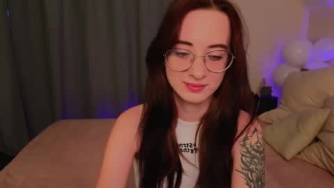 Lola online show from 02/21/25, 09:34