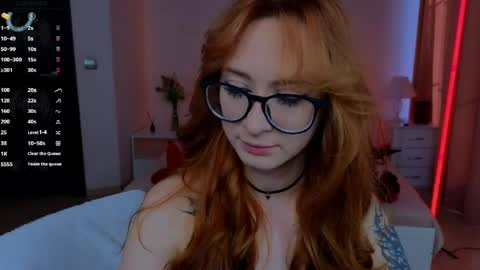 Lola online show from 06/01/26, 02:02