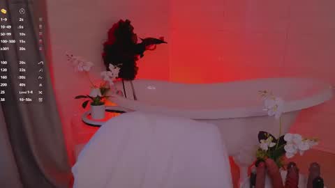 Snapshot of dark_lola_ chatting on 06/19/26, 02:16 Lola online show from 06/19/26, 02:16