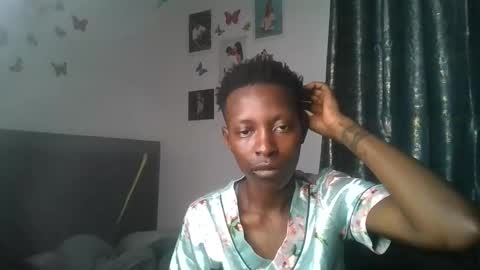 dark_mellanin online show from 05/25/26, 07:47