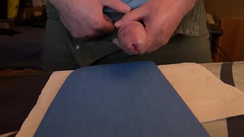 dark_renn online show from 10/21/25, 04:46