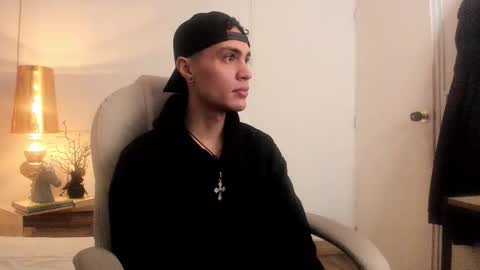 dark_sun333 online show from 01/18/26, 02:15