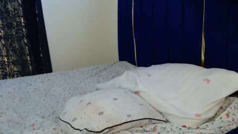 Tiff online show from 11/25/25, 01:22