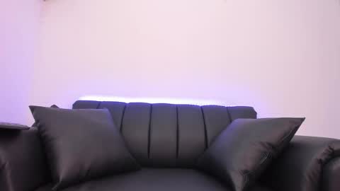 dark_valentino online show from 03/21/26, 03:00