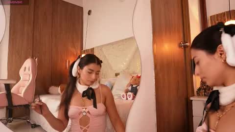 Angel Darcy  online show from 02/09/26, 11:42