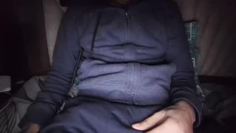 Snapshot of darkbud03 chatting on 02/05/25, 08:14 just a guy online show from 02/05/25, 08:14