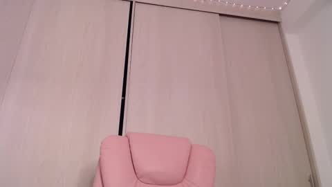  Candy   online show from 03/11/25, 11:59