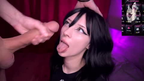 Yuu online show from 12/22/24, 11:44