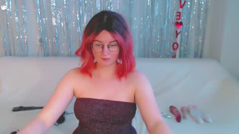 Kelly online show from 02/09/25, 08:44