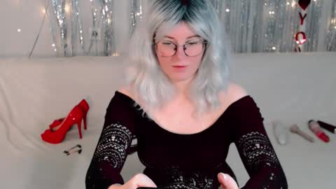 Kelly online show from 09/14/25, 06:23