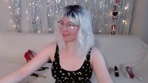 Kelly online show from 10/16/25, 06:36