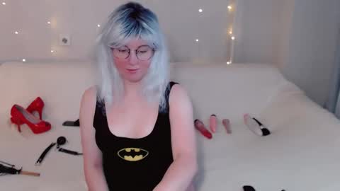 Kelly online show from 11/23/25, 06:24