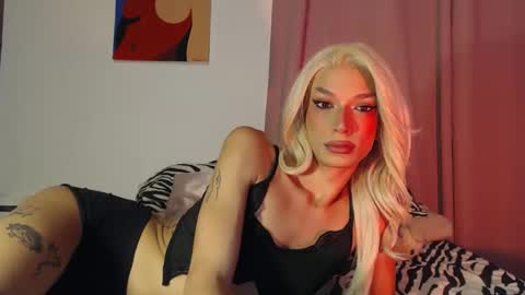 Angel online show from 04/11/26, 08:35