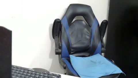 Darkkras online show from 05/28/26, 02:20