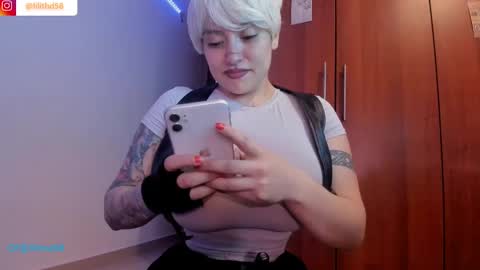 Snapshot of darknes_lilith18 chatting on 02/07/25, 02:19 darknes_lilith18 online show from 02/07/25, 02:19