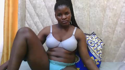 SHANICE online show from 10/19/25, 05:08