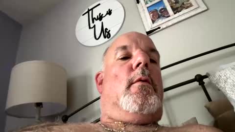 darknite083072 online show from 09/10/25, 10:43